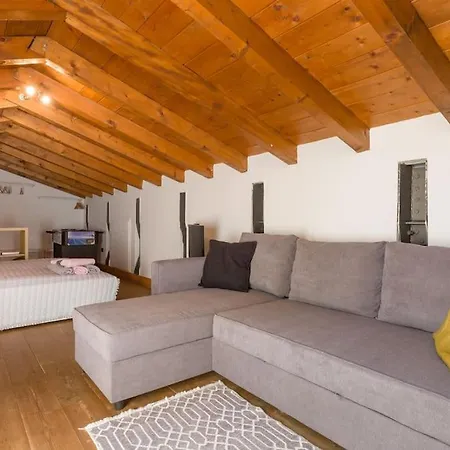 Magnificent 1800 In The Heart Of