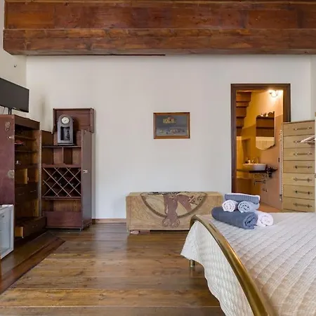 Magnificent 1800 In The Heart Of Apartment *