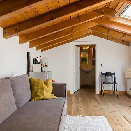 Apartment Magnificent 1800 In The Heart Of Verona